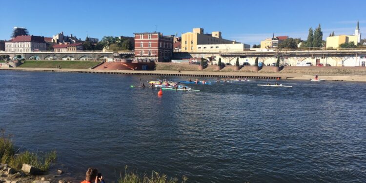 Admira już na wodzie