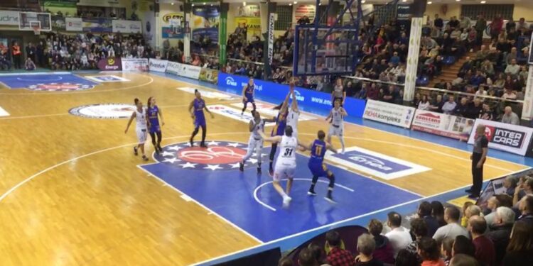 Gorzowianki przerwały wyjazdową passę Arki!