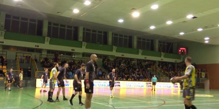 Starcie z liderem tuż tuż a o co walczy Stal?