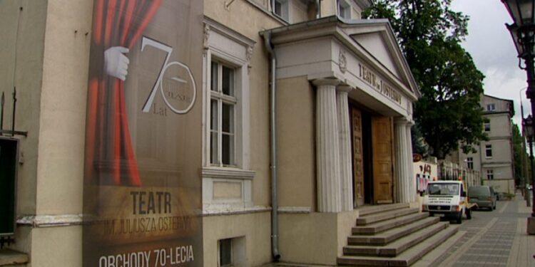 Remont w teatrze by zdążyć na czas