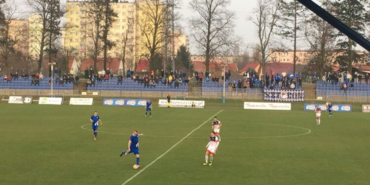 Ale mecz!!! Zwycięstwo Stilonu, emocje w końcówce i walka wręcz