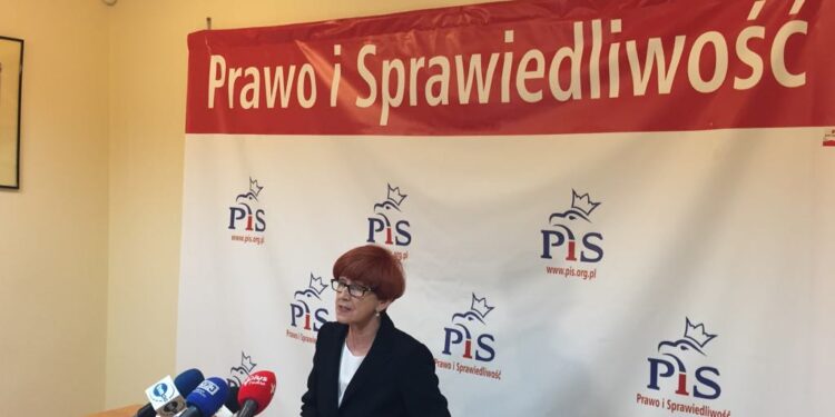 Minister do prezydenta: Hala musi powstać