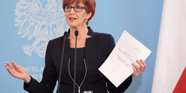 Min. Rafalska: Podwyżka rent i emerytur to realna korzyść dla wszystkich Polaków