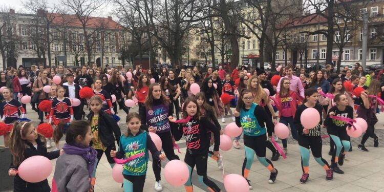 Zatańczyli przeciw przemocy