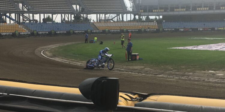 Stalowcy już na torze