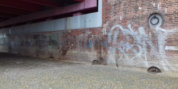 Trwa porządkowanie bulwaru