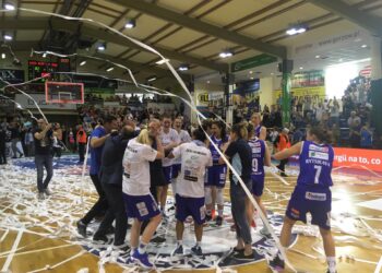 Ślęza zmiażdżona, Gorzów w ekstazie – koszykarki w finale!!!