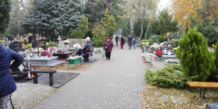 Cmentarz będzie powiększany