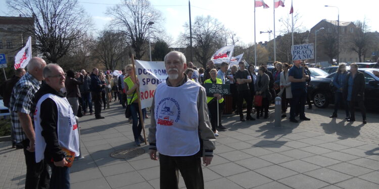 autor: Piotr Wiśniewski