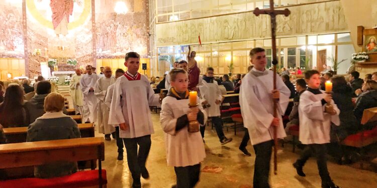 Kościół  świętuje Wielkanoc