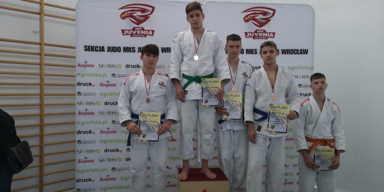 Bezkonkurencyjny Studnicki