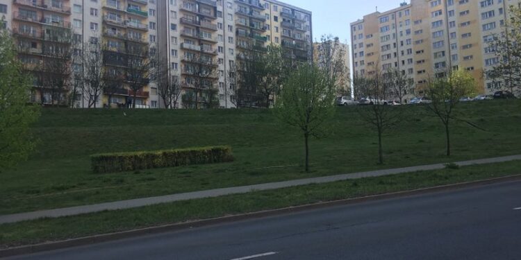 Parkingu przy Fredry nie będzie