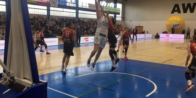 Mają to!!! Gorzowskie koszykarki znów wygrały we Wrocławiu i prowadzą już 2:0!