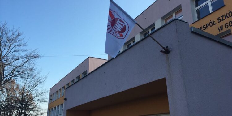 Strajkują nauczyciele szkół i przedszkoli