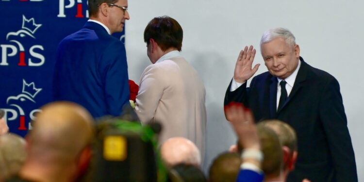 PiS wygrywa eurowybory! Liderzy komentują