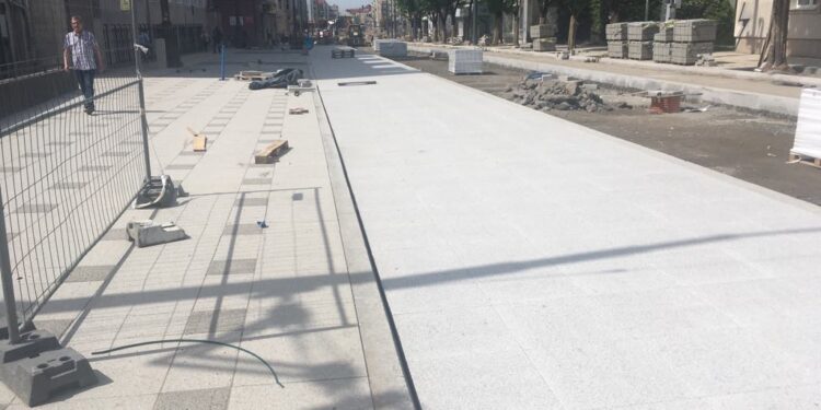 Deptak coraz bardziej realny