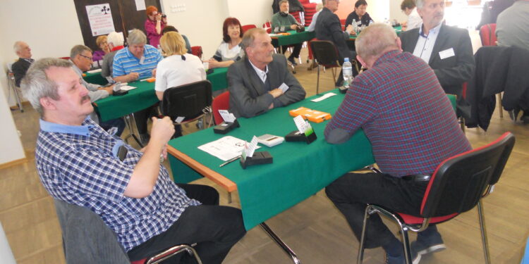 Najlepsi brydżyści wśród seniorów