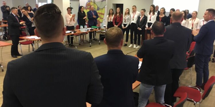 Koszykarki na sesji rady miasta