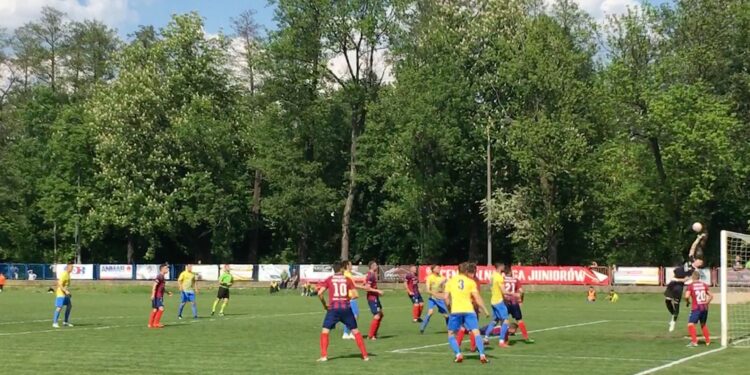 Warta nadal w grze o byt