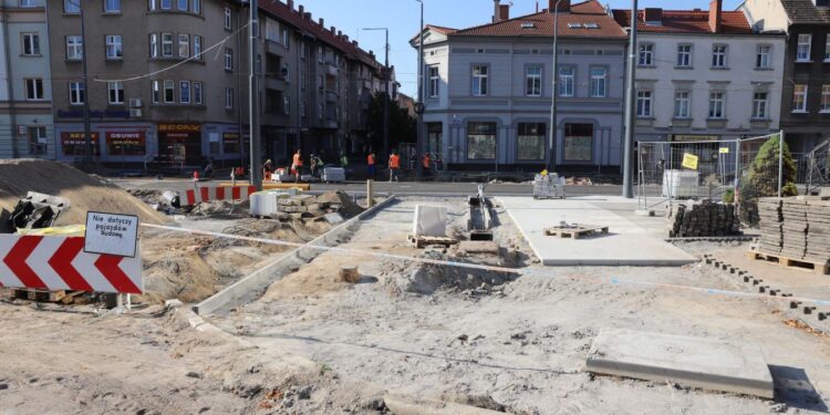 Co słychać na Sikorskiego?