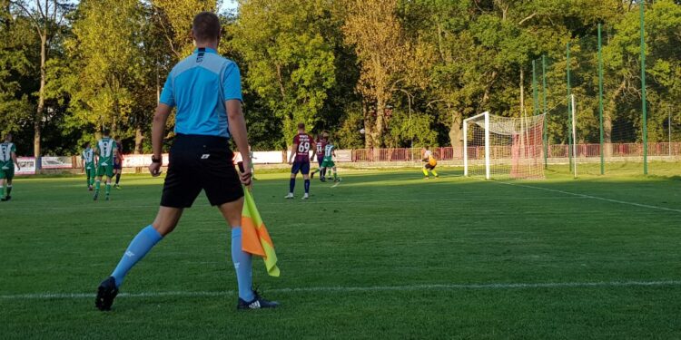 Lider wygrał, ale nie zachwycił