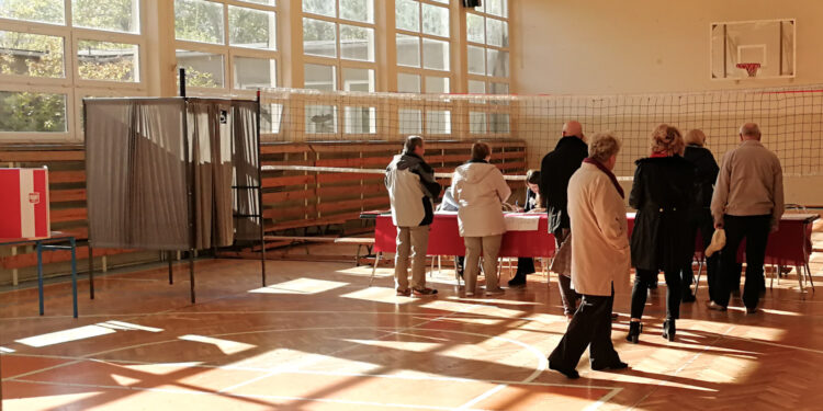 Tylko do piątku mogą się zgłaszać chętni do pracy w komisjach wyborczych