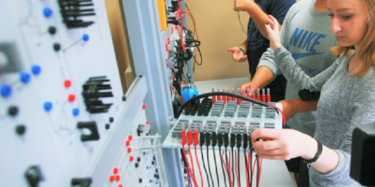 Nowe pracownie za ponad 2 mln złotych