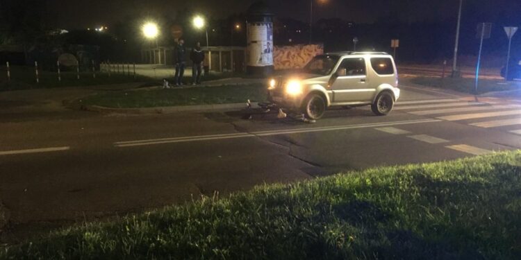 Rowerzystka potrącona na Szarych Szeregów