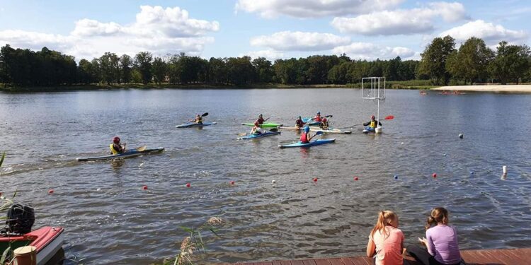 Admira druga w kajak polo