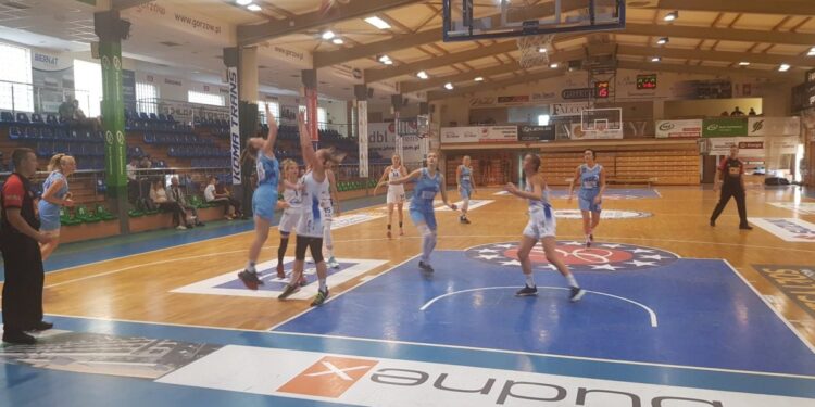 UKS Basket Aleksandrów i AZS Poznań najlepsze w Memoriale Piotrowskiej