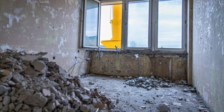 Rozbierają Przemysłówkę [ZDJĘCIA]