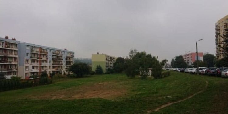 Bez rozstrzygnięcia ws. działki na Piaskach