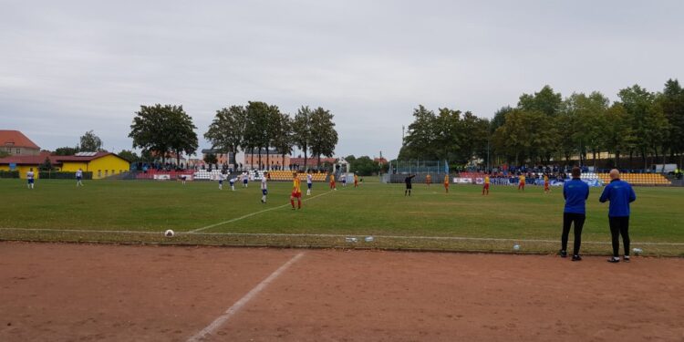 Faworyt nie zawiódł. Pierwsza wyjazdowa wygrana Stilonu