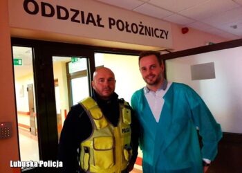 Policja eskortowała rodzącą kobietę do szpitala