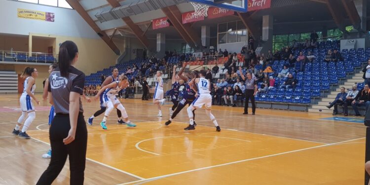 Planowe zwycięstwo koszykarek z Gorzowa.