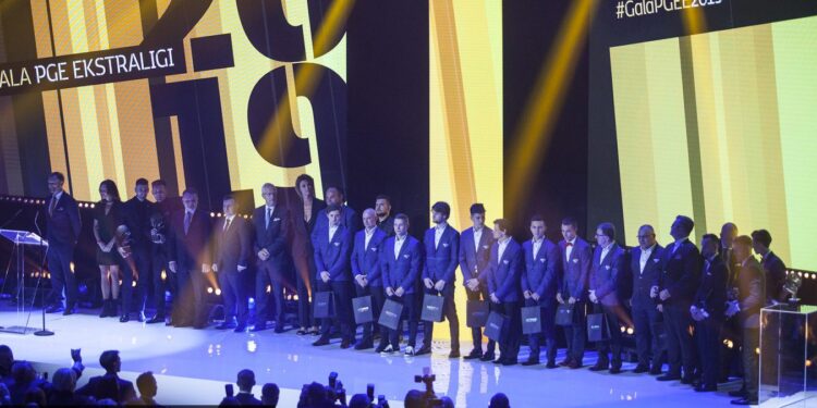 Żużlowa Gala PGE Ekstraligi: Zmarzlik i Vaculik ze „Szczakielami”