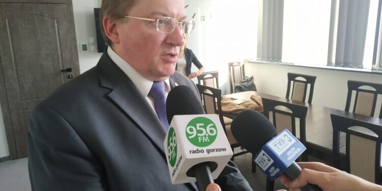 autor: Piotr Wiśniewski