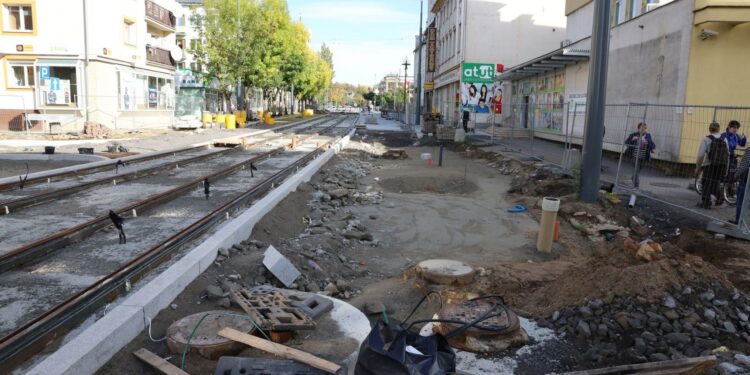 Torowisko na Sikorskiego do końca grudnia?