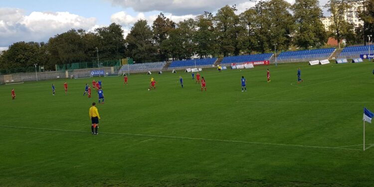 Cenne punkty piłkarek TKKF Stilonu