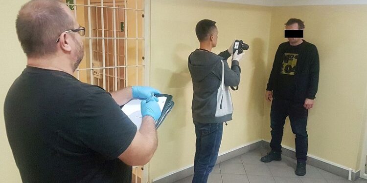 Oszukali firmy transportowe na pół miliona