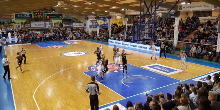 Ramla zdobyła twierdzę przy Chopina