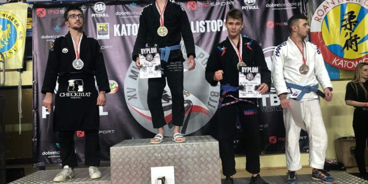 Trzech Pretorianów, jeden medal