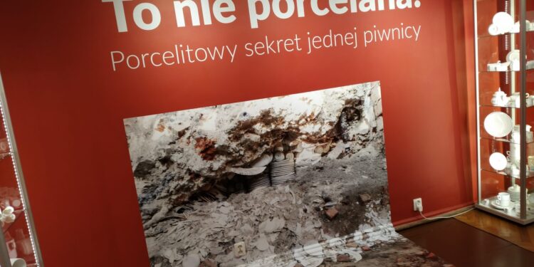 Królestwo odnalezionej porcelany w Muzeum