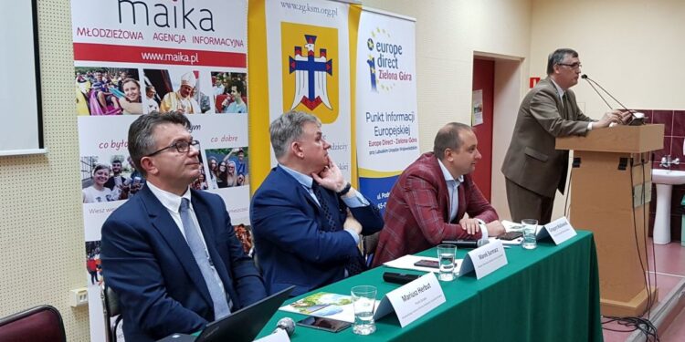 Debatowali o ekologii [GALERIA]