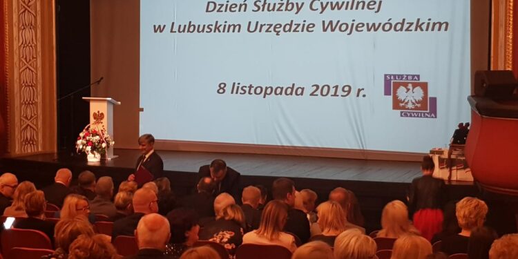 Hymn w centrum Gorzowa