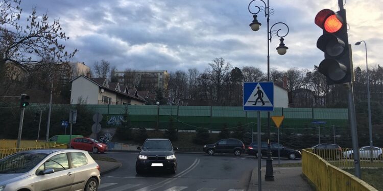 Światła na ul. Owocowej zostaną na stałe?