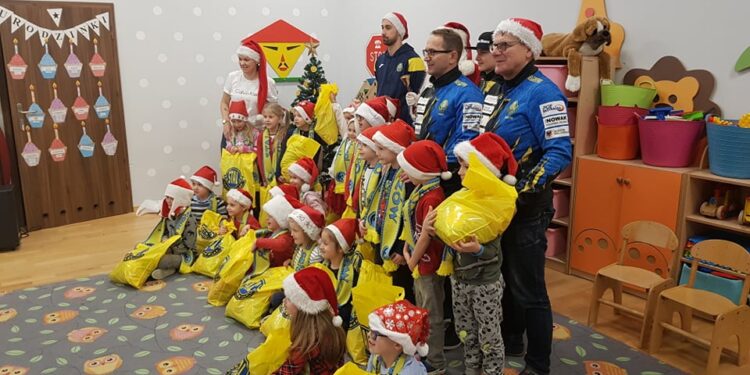 Stalowi mikołaje znów ruszyli w trasę