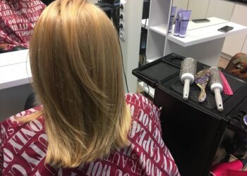 Kobiece przygotowania do Sylwestra