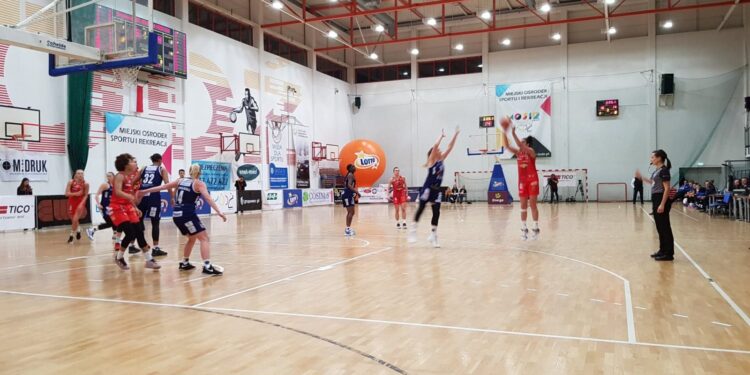 Copper ustrzeliła 30, PSI ENEA spokojnie wygrywa w Łodzi