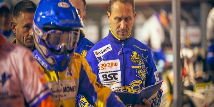 Stal „pożyczy” PSŻ nie tylko juniorów, ale i trenera!